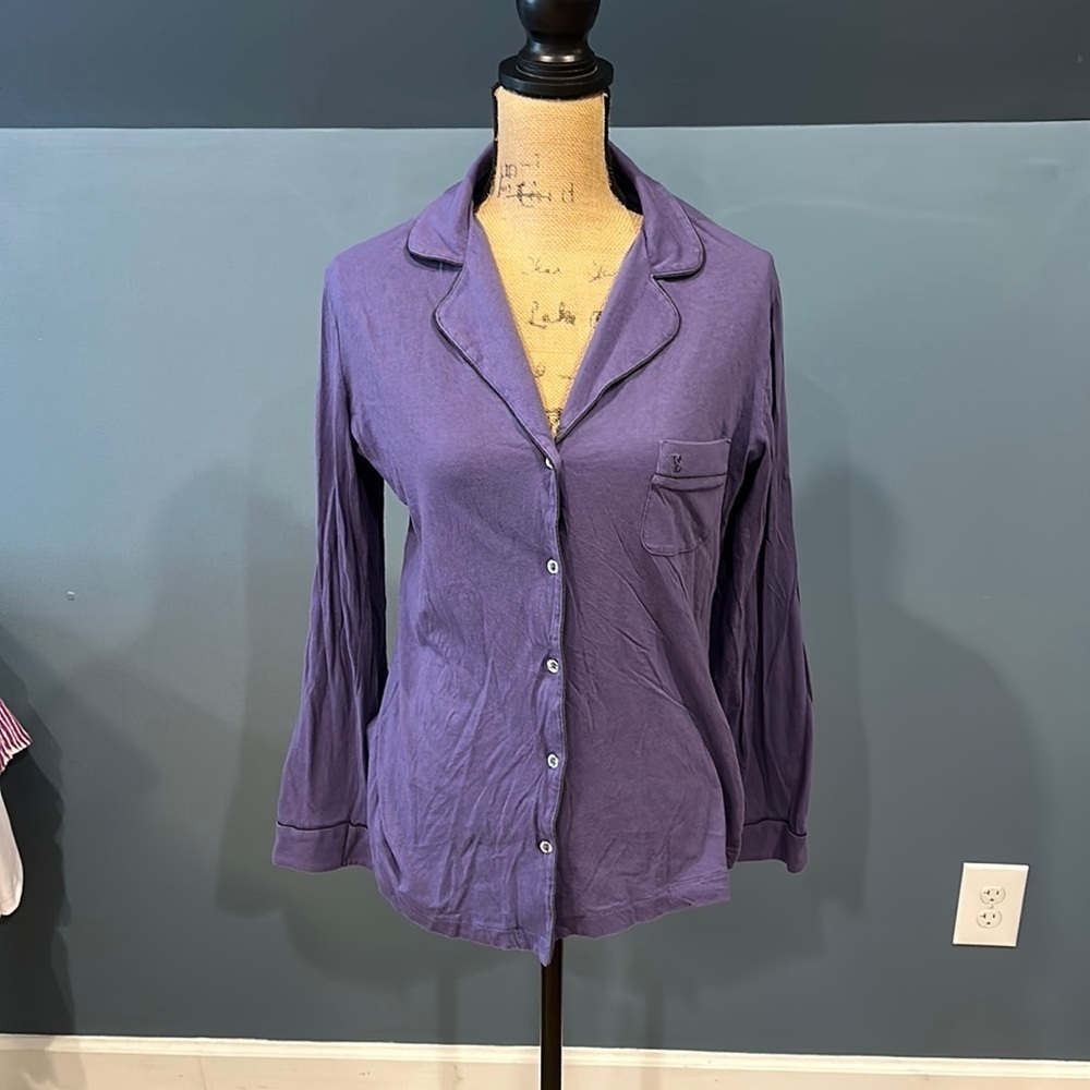 Victoria’s Secret nightwear top size medium women’s